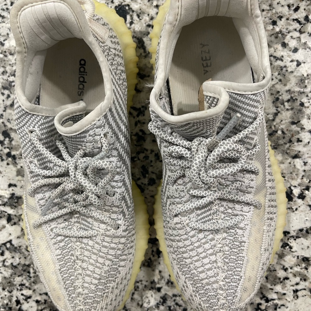 yezzy 350 good condition